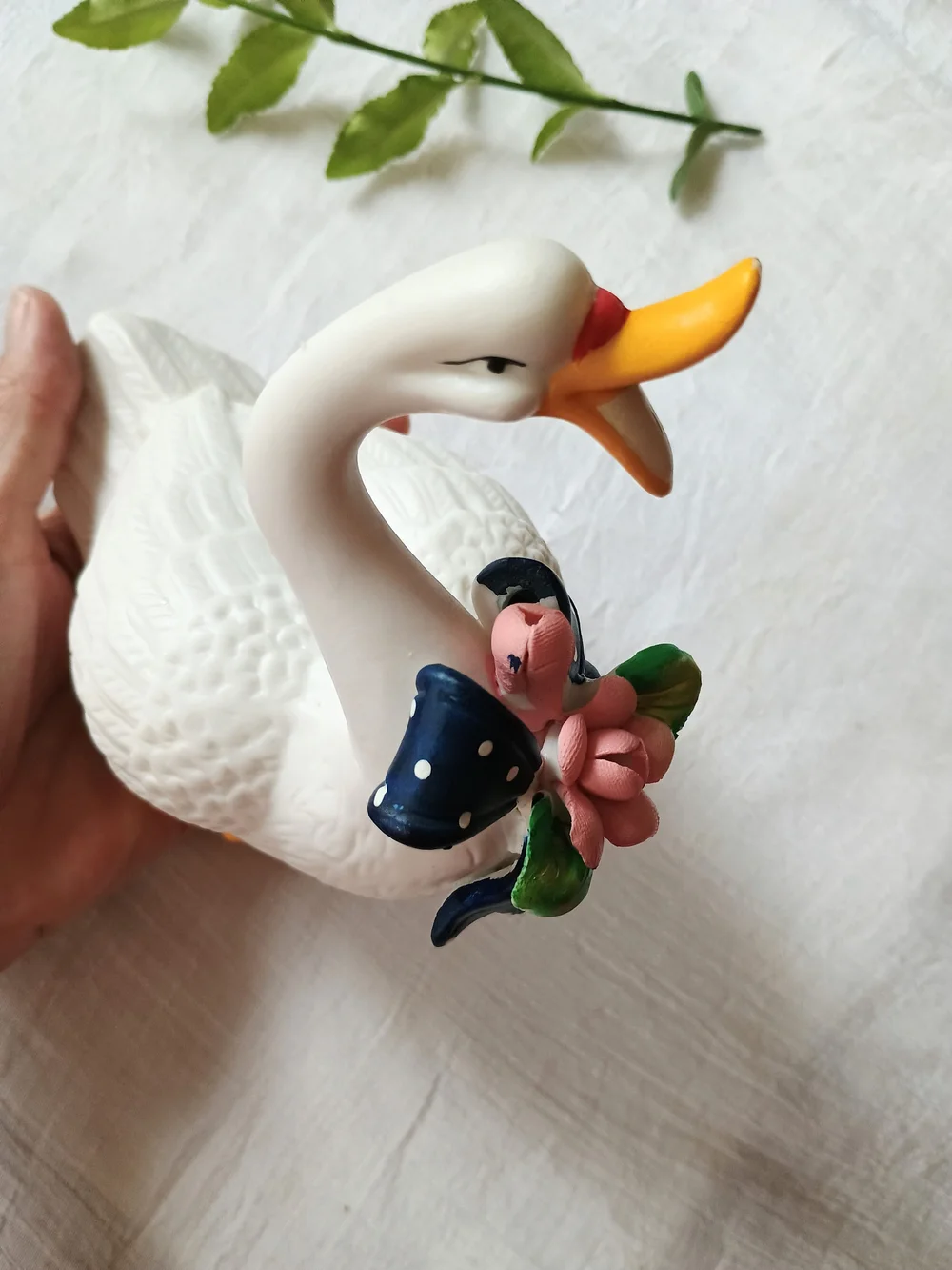 🧦 ECLECTIC GRANDPA 🧦 2 RARE TRu VTG Dapper Core Geese / Swan Ceramic Figurines